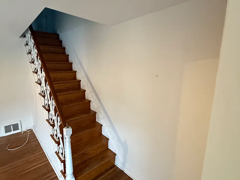 4510 Tudor St — Photo 9