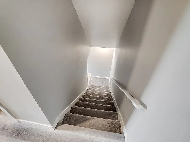 Chardon Place Apartments and Townhomes — Photo 20