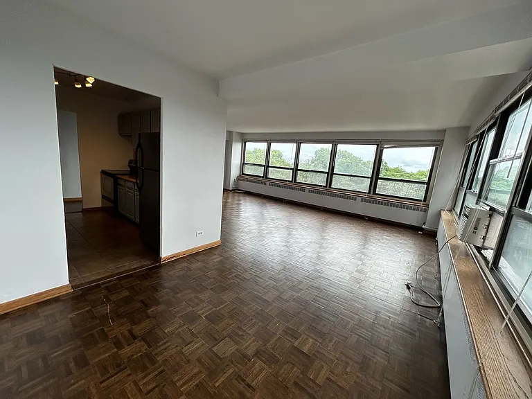 4180 Marine Terrace Apartments — Photo 155