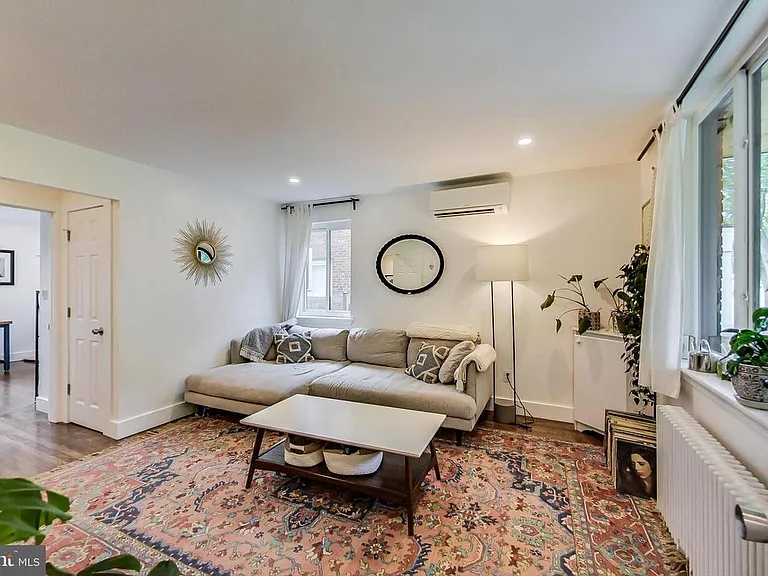 213 Hawaii Ave NE #1 — Photo 14