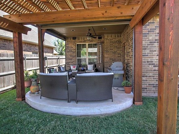 3rd image of 15701 Wood Creek Ln