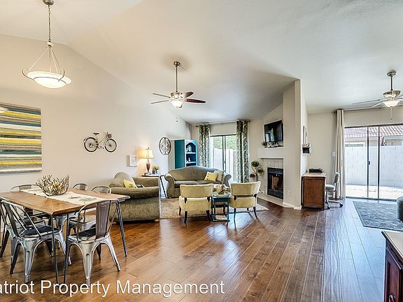2nd image of 945 N Pasadena St #124