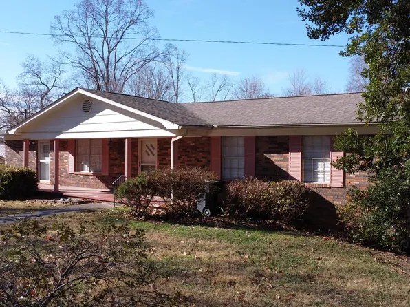 3267 Corbin Dr, Morristown, TN 37814