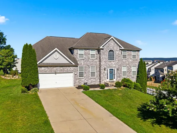 104 Carot Ct, Martinsburg, WV 25403