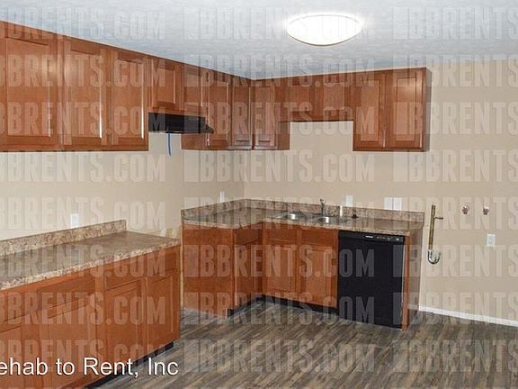 5th image of 1824 Stockton Dr