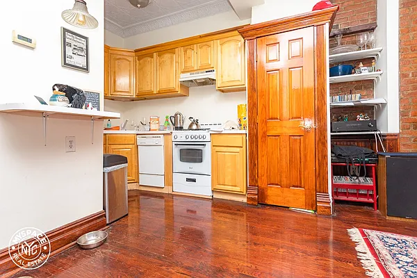 Rented by MySpaceNYC | media 25