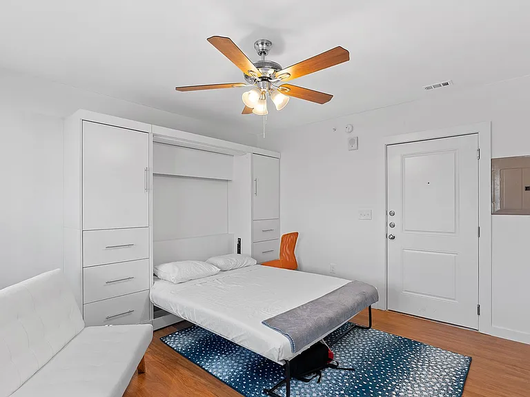 306 E 30th St #207 — Photo 12