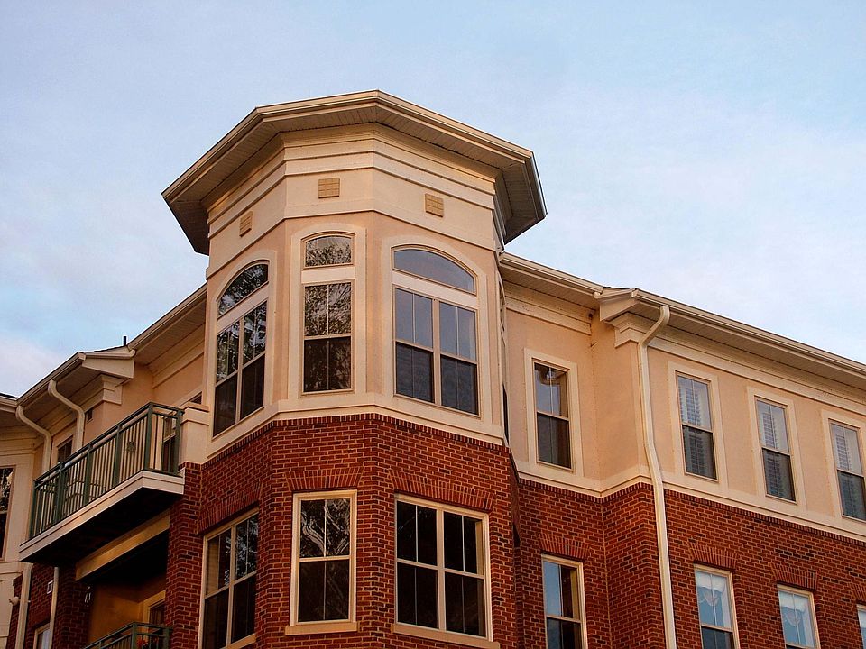 outside view of turret and deck