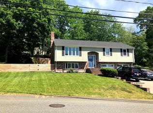 8 Fox Meadow Ln, Dedham, MA 02026