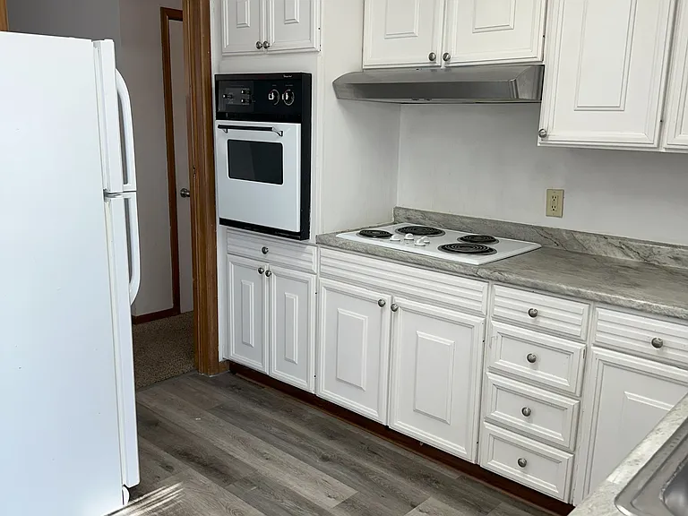 1510 Starview Dr — Photo 3