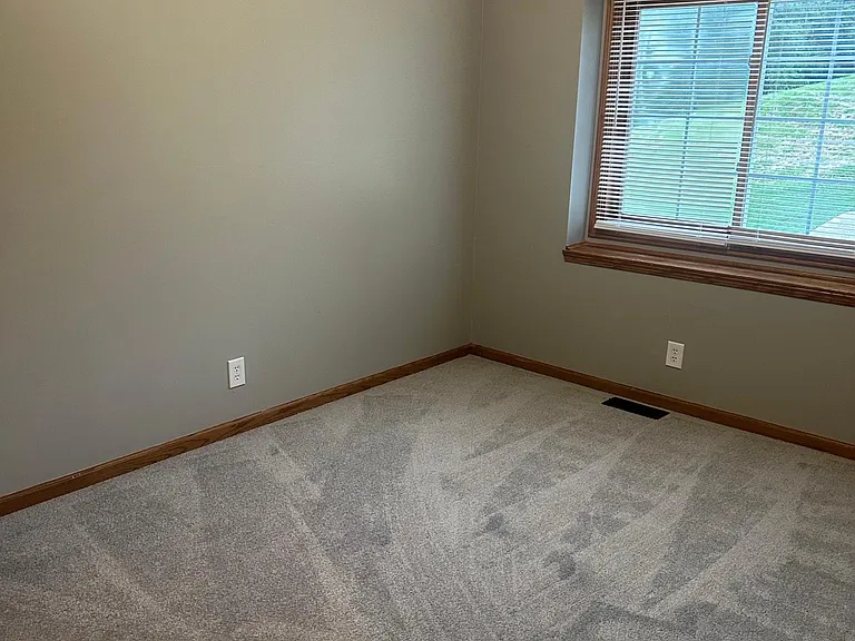 5024 Spaulding St — Photo 9