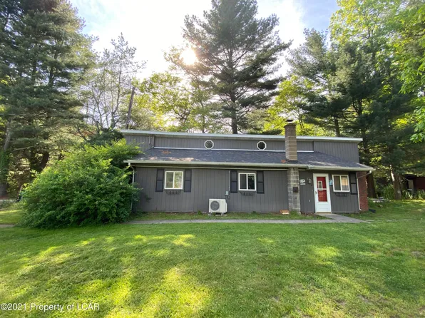 126 Gravel Rd, Hunlock Creek, PA 18621
