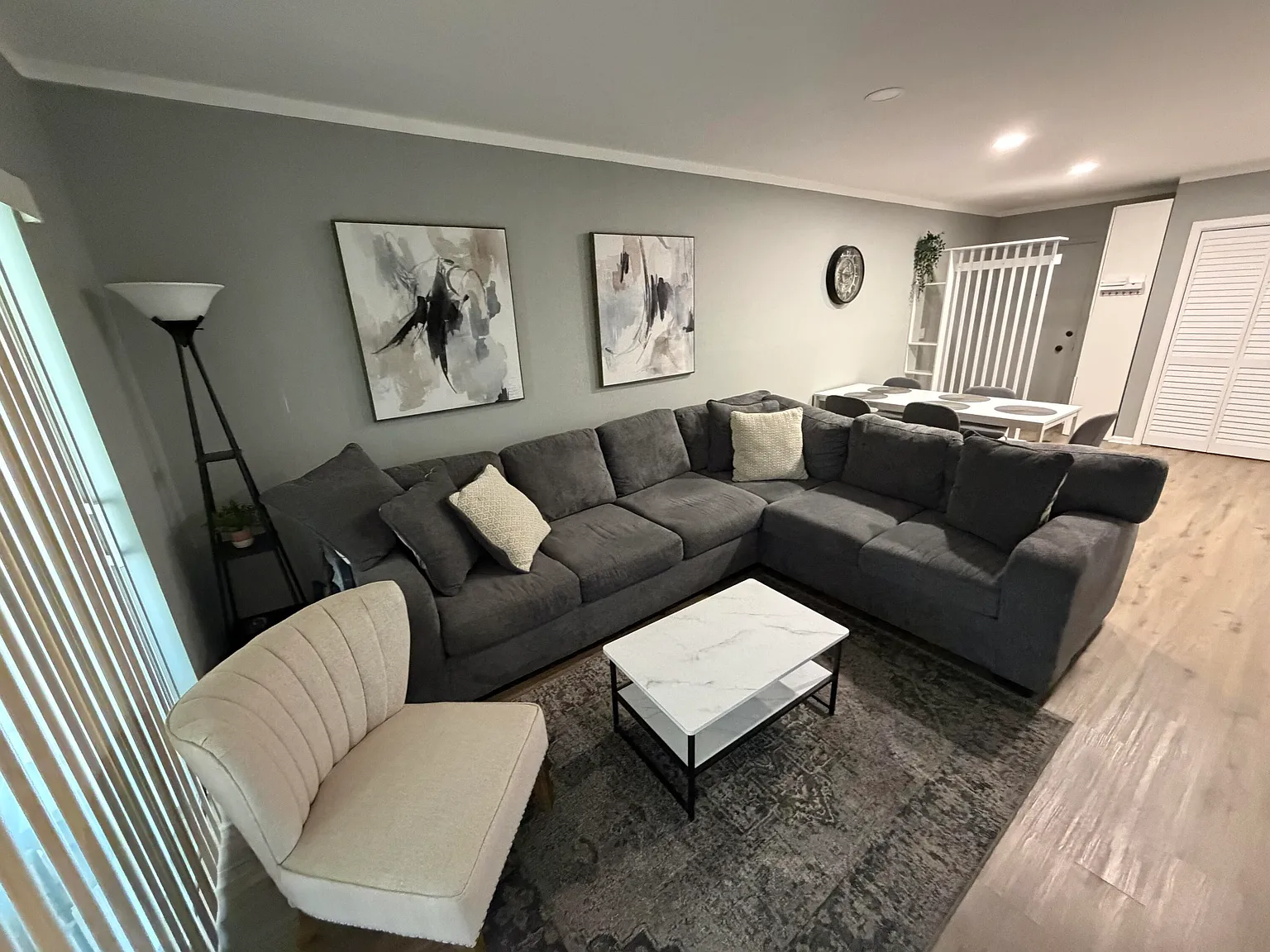 2 bed, 2.0 bath, 1008 sqft, $2,395 — Photo 1