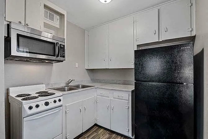 Sage Creek Apartments — Photo 17