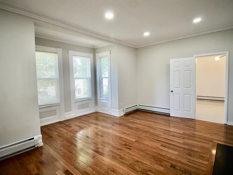 232-238 Claremont Ave #1 — Photo 18