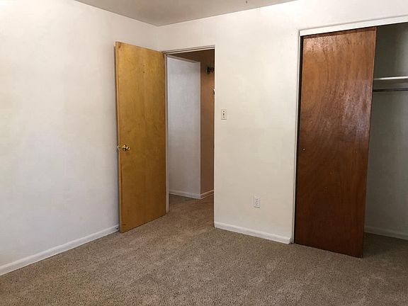 5th image of 2495 S Gaylord St #11