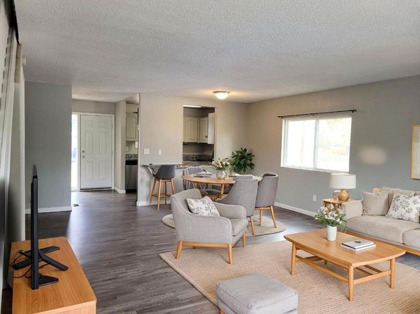 223 N Race St APT B