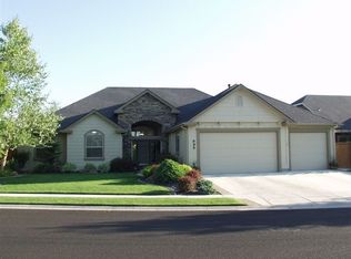 995 W Barrymore Dr, Meridian, ID 83646