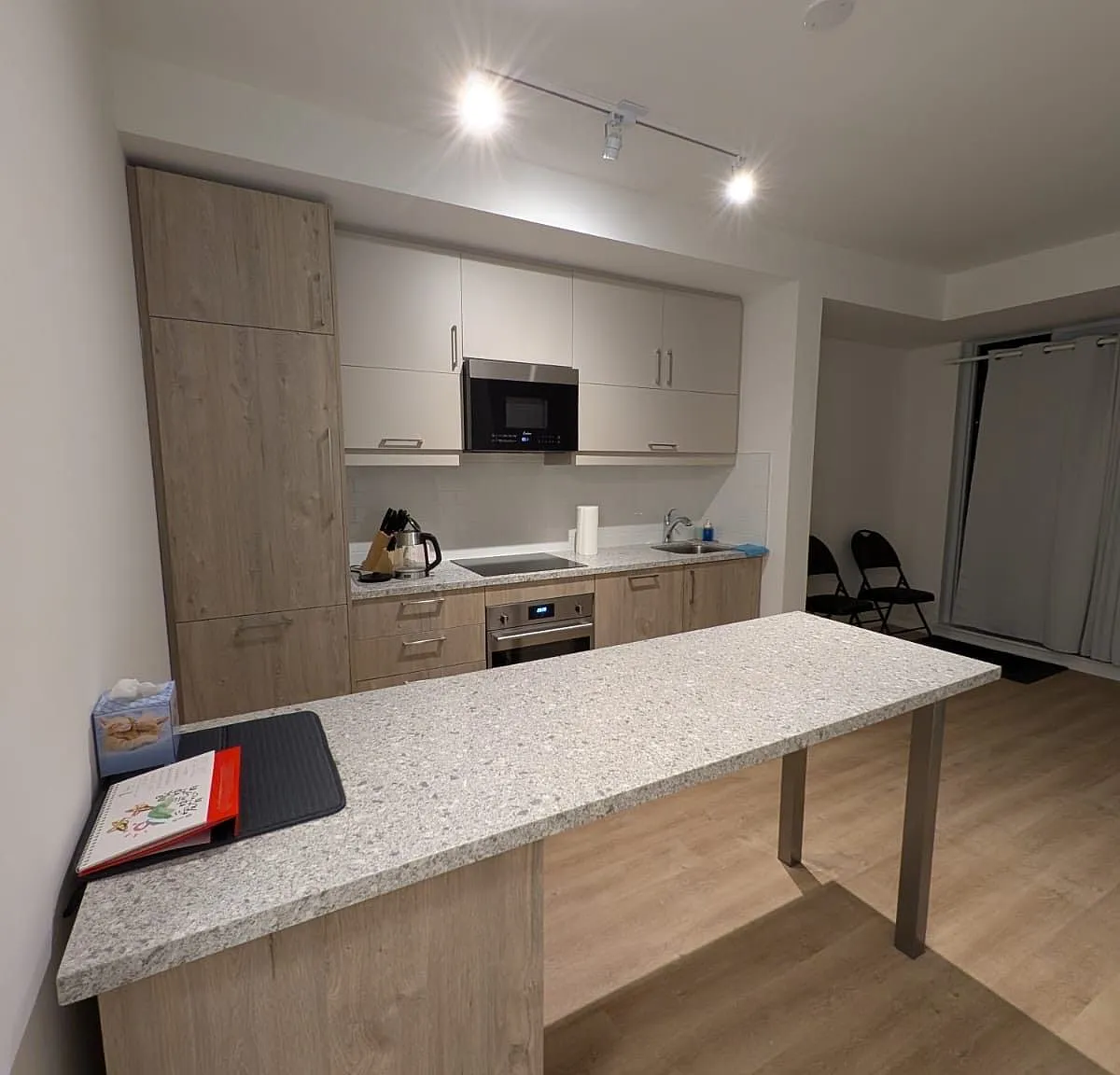 2 bed, $2,375 — Photo 4