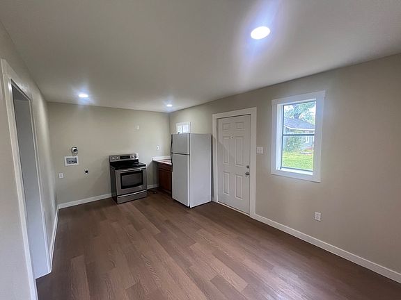 2nd image of 810 N Border Ave #C