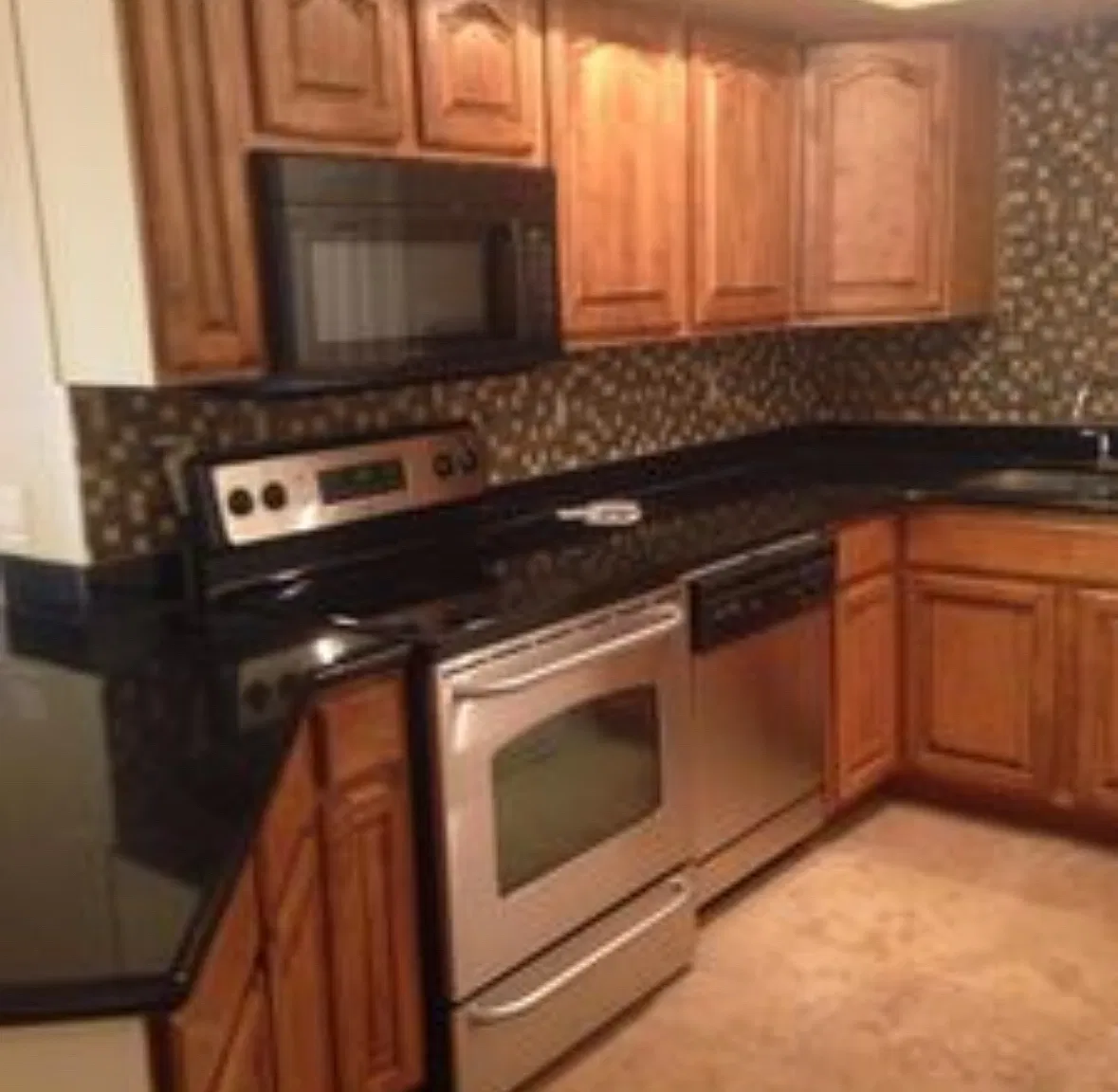 1 bed, 660 sqft, $1,300 — Photo 1