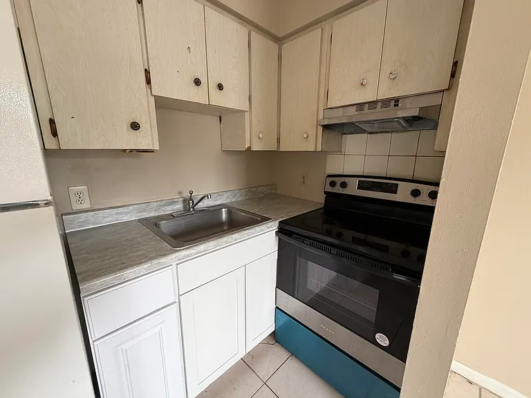 3654 Coconut Rd — Photo 5