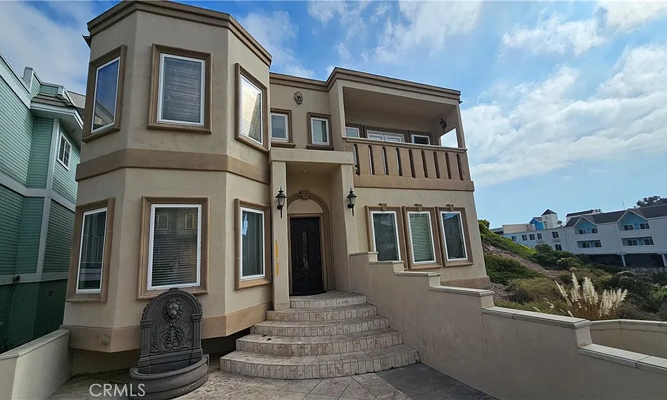 34172 Crystal Lantern St