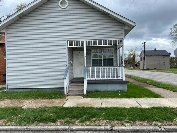 1600 7th St, Madison, IL 62060