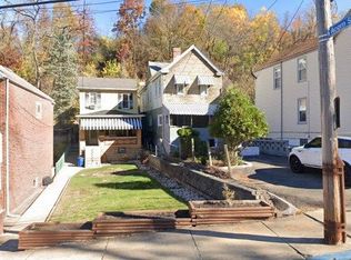 3856 Alexis St, Pittsburgh, PA 15207