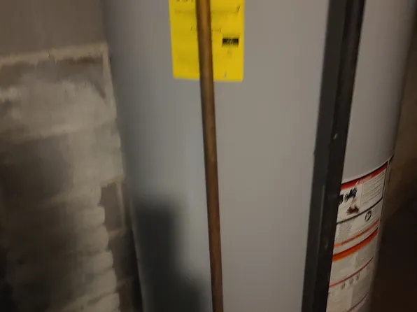 834 Schenectady Avenue image 5 of 7