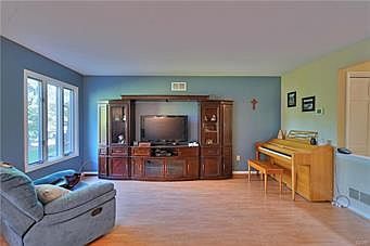 5th image of 1744 Falcon Dr APT Q