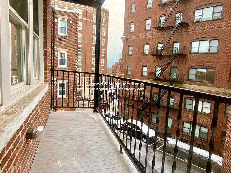 12 Short St #5 — Photo 6
