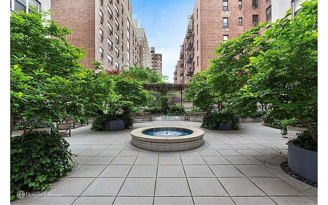 Sold by Douglas Elliman | media 25