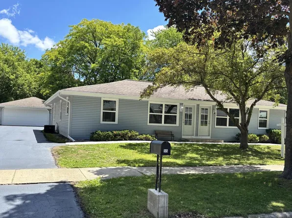 513 Bender ROAD #515, West Bend, WI 53090