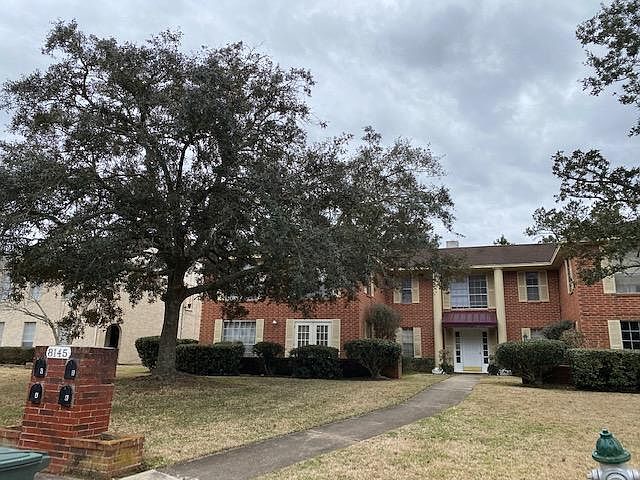 1st image of 8145 Willow Bend Dr #C