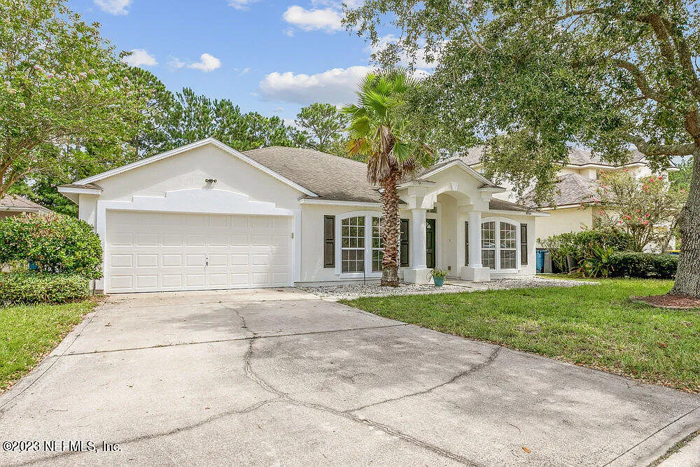 3 bed, 1770 sqft, $1,900 — Photo 1