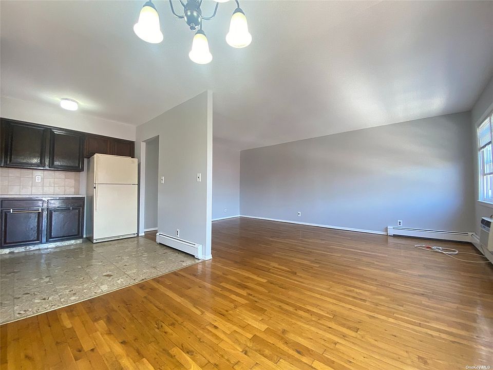 1st image of 3247 42nd St
