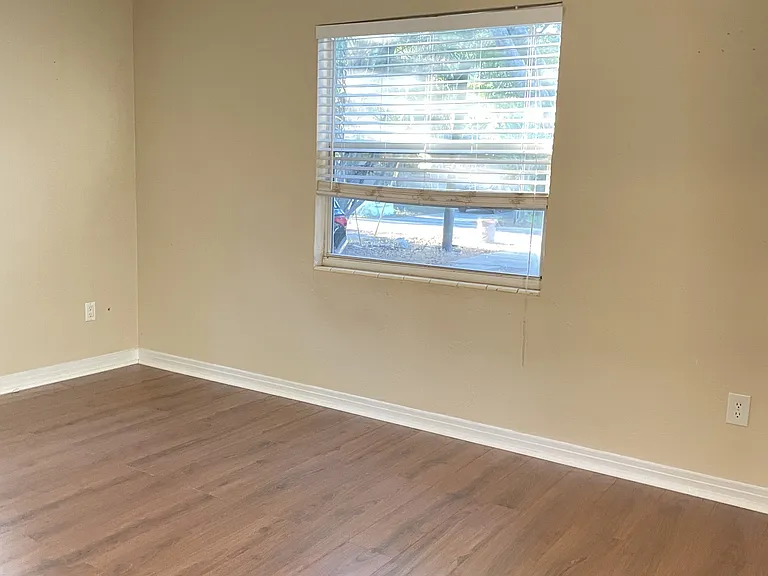 2175 Goldenrod St — Photo 8