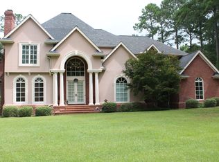 1207 Hampton Rd, Douglas, GA 31533