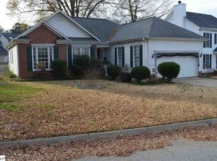 9 Fawndale Ln, Fountain Inn, SC 29644