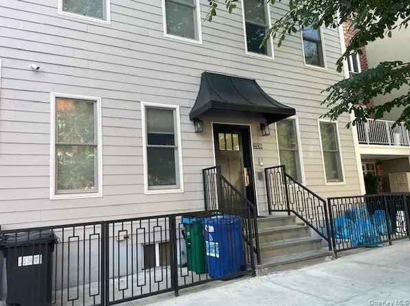 25-39-38 street, Astoria, NY 11103