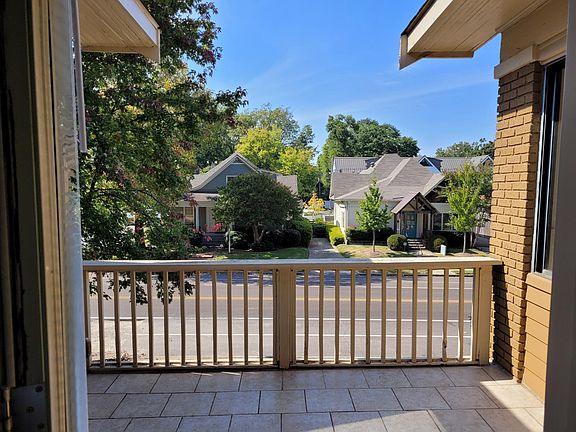 private balcony overlooking Cooper St