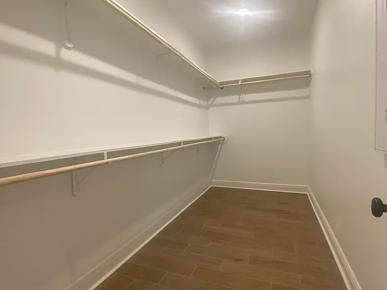 21200 Astoria Ln — Photo 26