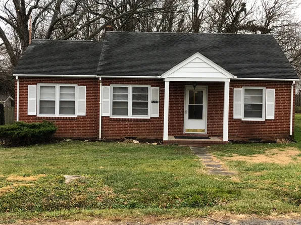 4258 Warren St, Marshall, VA 20115