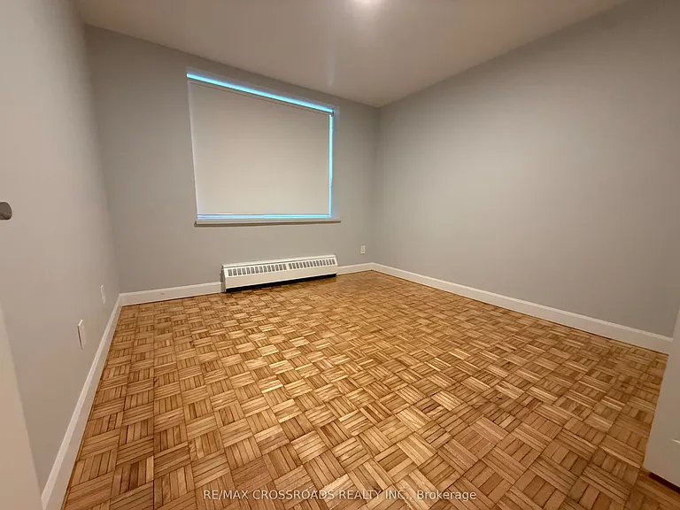 363 Lakeshore Rd E #504 — Photo 8