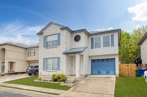 5011 Kenton Trce Photo 1