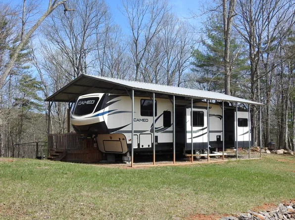 1669 Grinders Mill Rd, Galax, VA 24333