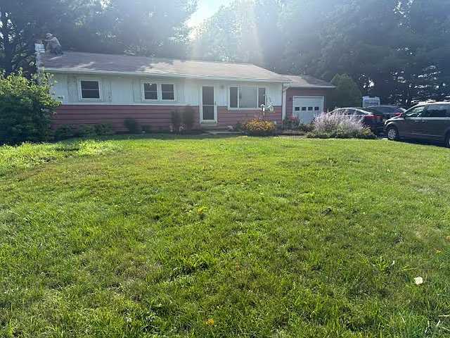 3 bed, 1025 sqft, $2,200 — Photo 1