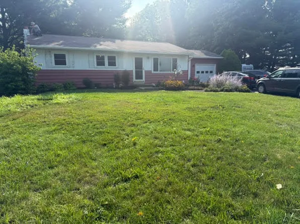 1100 Hilltop Rd, Myerstown, PA 17067