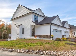 36 Compass Point Dr #36, Douglas, MA 01516